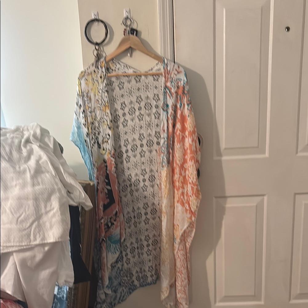 Multicolor Patterned Kimono